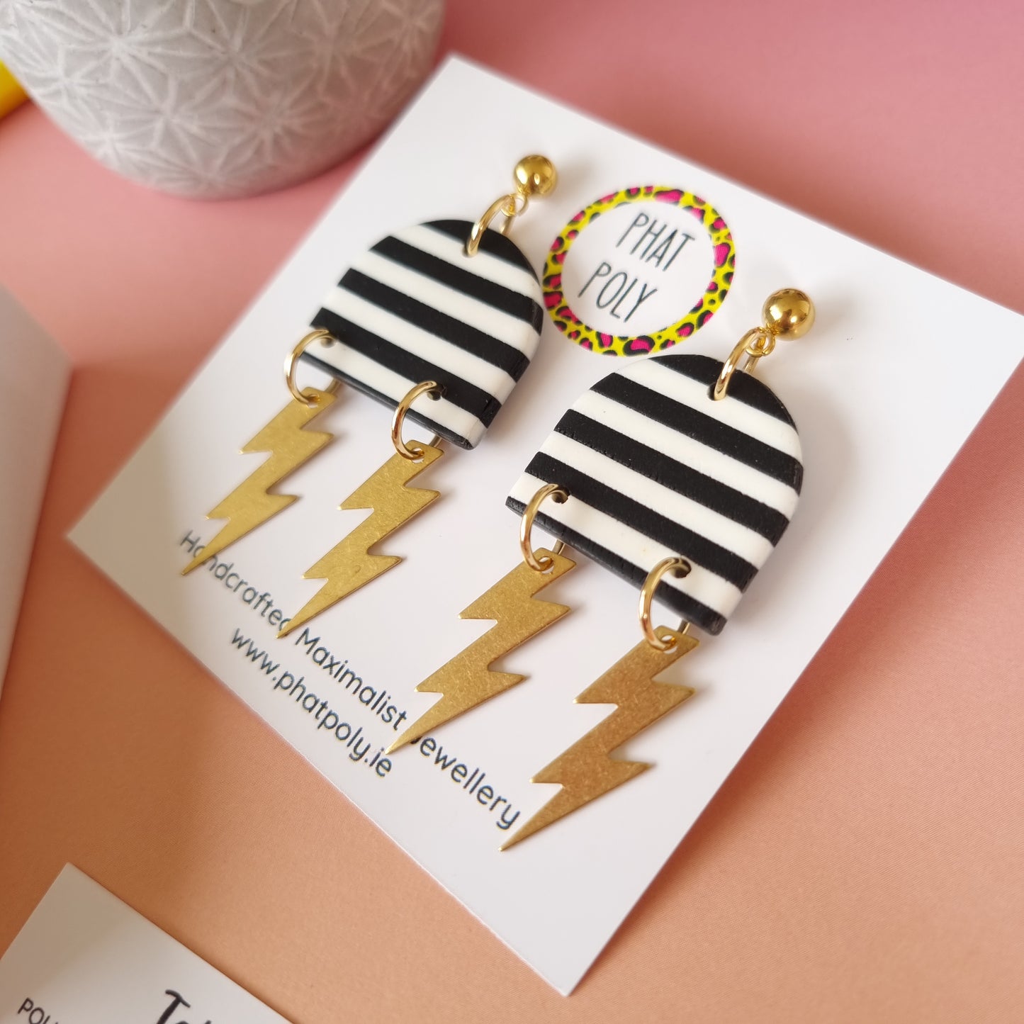 Lightning Stripes